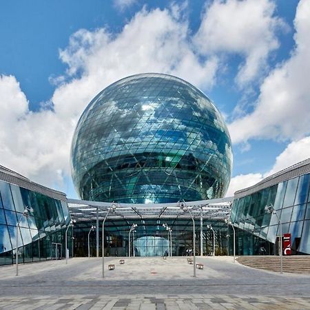 Capsulinn Expo/ Astana Hub Buitenkant foto
